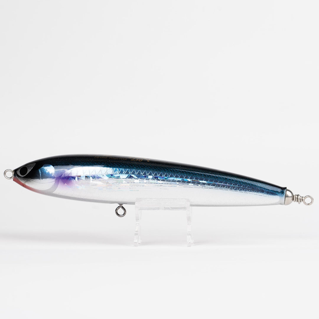 CB ONE　RYAN 230 CB One Ryan 230F - Flying Fish – Lo-Cab International